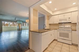 12000 CAPRI CIRCLE, TREASURE ISLAND, FL 33706 - MLS#MFRTB8426044