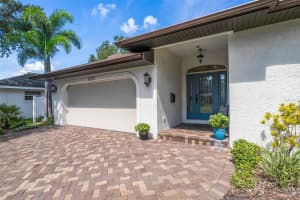 657 RIVIERA BAY DRIVE, ST PETERSBURG, FL 33702 - MLS#MFRTB8426045