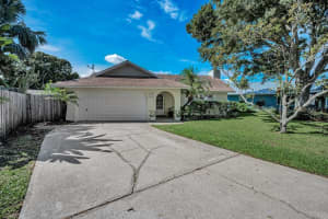 8840 MAGNOLIA PLACE, SEMINOLE, FL 33777 - MLS#MFRTB8426113