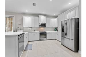 4705 DAUPHIN AVENUE, TAMPA, FL 33611 - MLS#MFRTB8426148