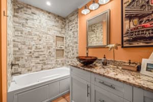 8728 BAY CREST LANE, TAMPA, FL 33615 - MLS#MFRTB8426214