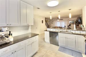 1848 MILL RUN CIRCLE, TAMPA, FL 33613 - MLS#MFRTB8426287