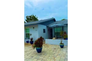 7326 PARKSIDE VILLAS DRIVE, ST PETERSBURG, FL 33709 Sold 10/10/25