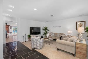 487 ISLAND WAY, CLEARWATER BEACH, FL 33767 - MLS#MFRTB8426339