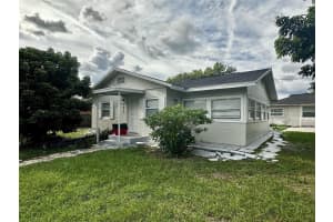 1426 E Holland Ave, TAMPA