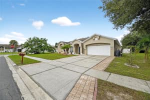10305 EARLY MIST LANE, RIVERVIEW, FL 33569 - MLS#MFRTB8426364
