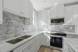 3161 EMERSON AVENUE, ST PETERSBURG, FL 33712 - MLS#MFRTB8426366