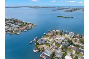 2000 DOLPHIN BOULEVARD, ST PETERSBURG, FL 33707 - MLS#MFRTB8426435