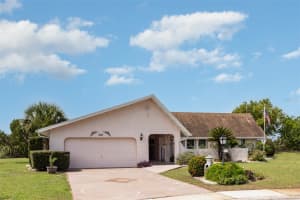305 CRANSTON PLACE, SUN CITY CENTER, FL 33573 - MLS#MFRTB8426538