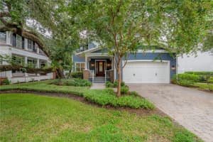2937 W Bayshore Ct, TAMPA