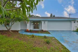 423 FLAMINGO DRIVE, APOLLO BEACH, FL 33572 - MLS#MFRTB8426689