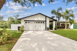 17630 MEADOWBRIDGE DRIVE, LUTZ, FL 33549 - MLS#MFRTB8426709