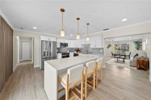 734 LYNNDALE STREET, ST PETERSBURG, FL 33703 - MLS#MFRTB8426724