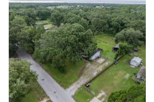 1006 BRENTWOOD LANE, LAKELAND, FL 33809 - MLS#MFRTB8426735