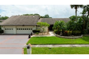 13907 WELLESFORD WAY, TAMPA, FL 33624 - MLS#MFRTB8426757