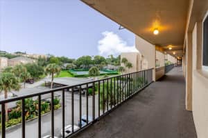 90 HIGHLAND AVENUE, TARPON SPRINGS, FL 34689 - MLS#MFRTB8426840