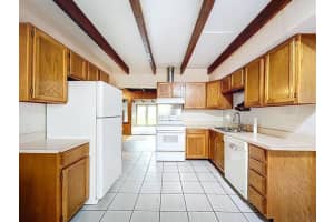 1346 54TH AVENUE, ST PETERSBURG, FL 33703 - MLS#MFRTB8426881