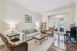 10218 WATERSIDE OAKS DRIVE, TAMPA, FL 33647 - MLS#MFRTB8426971