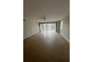 10355 PARADISE BOULEVARD, TREASURE ISLAND, FL 33706 - MLS#MFRTB8427028
