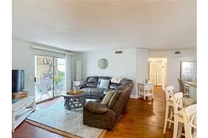 9481 HIGHLAND OAK DRIVE, TAMPA, FL 33647 - MLS#MFRTB8427033