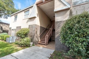 302 WHITEHALL COURT, TAMPA, FL 33604 - MLS#MFRTB8427076