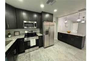 6351 HAMPTON DRIVE, ST PETERSBURG, FL 33710 - MLS#MFRTB8427121