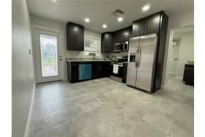 6351 HAMPTON DRIVE, ST PETERSBURG, FL 33710 - MLS#MFRTB8427121