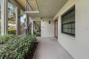2020 LAKEVIEW DRIVE, CLEARWATER, FL 33763 - MLS#MFRTB8427158