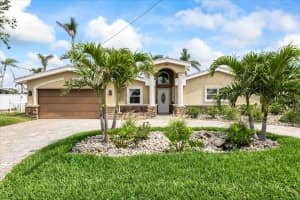 7991 1ST AVENUE, ST PETERSBURG, FL 33707 - MLS#MFRTB8427175