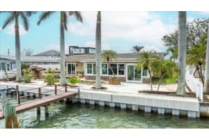 7991 1ST AVENUE, ST PETERSBURG, FL 33707 - MLS#MFRTB8427175