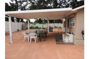 2729 BEL AIRE CIRCLE, TAMPA, FL 33614 Sold 11/14/25