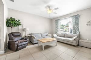 213 ALEXANDER WOODS DRIVE, PLANT CITY, FL 33563 - MLS#MFRTB8427399