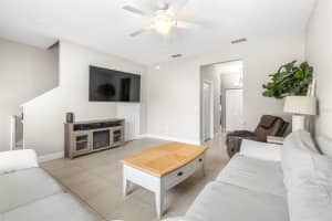 213 ALEXANDER WOODS DRIVE, PLANT CITY, FL 33563 - MLS#MFRTB8427399