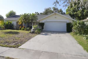 8508 Arrowhead Dr, HUDSON