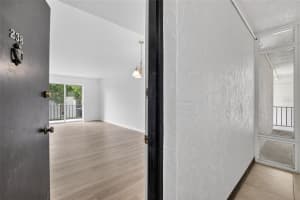 711 RUSSELL LANE, BRANDON, FL 33510 - MLS#MFRTB8427529
