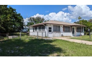 1215 NEW YORK AVENUE, PALM HARBOR, FL 34683 - MLS#MFRTB8427542