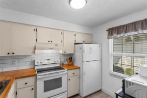 4697 LAKE BOULEVARD, CLEARWATER, FL 33762 - MLS#MFRTB8427544