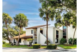 2207 Belleair Rd #b4, CLEARWATER