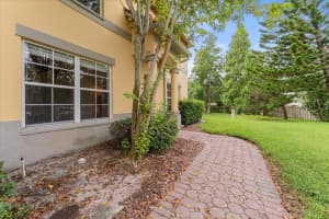 104 COQUINA BAY DRIVE, ST PETERSBURG, FL 33705 - MLS#MFRTB8427648