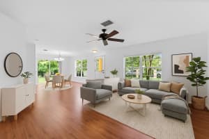 104 COQUINA BAY DRIVE, ST PETERSBURG, FL 33705 - MLS#MFRTB8427648