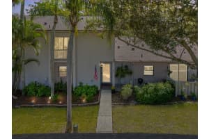 100 Ingrid Pl, OLDSMAR