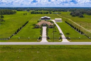 17332 CARLTON LAKE ROAD, WIMAUMA, FL 33598 - MLS#MFRTB8427681
