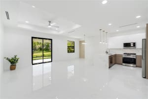 529 ALLISON ST E, LEHIGH ACRES, FL 33974 - MLS#MFRTB8427705