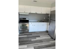 5254 1ST AVENUE, ST PETERSBURG, FL 33707 - MLS#MFRTB8427743