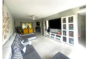 9209 SEMINOLE BOULEVARD, SEMINOLE, FL 33772 - MLS#MFRTB8427748