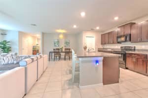 10210 WHITE LINEN AVENUE, RIVERVIEW, FL 33578 - MLS#MFRTB8427786