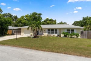2979 DEL RIO DRIVE, BELLEAIR BLUFFS, FL 33770 Sold 11/21/25