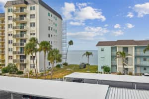 8 GLENCOE PLACE, DUNEDIN, FL 34698 - MLS#MFRTB8427811