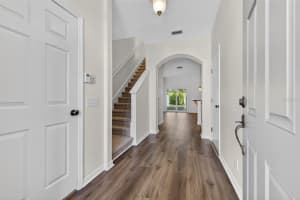 566 VALLANCE WAY, ST PETERSBURG, FL 33716 - MLS#MFRTB8427824