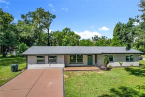 215 Edgewood Dr, BARTOW